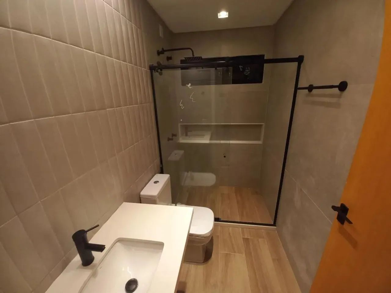 Casa para Venda em Rio das Ostras, Alphaville, 3 dormitórios, 1 suíte, 3 banheiros, 4 vaga - Foto 4