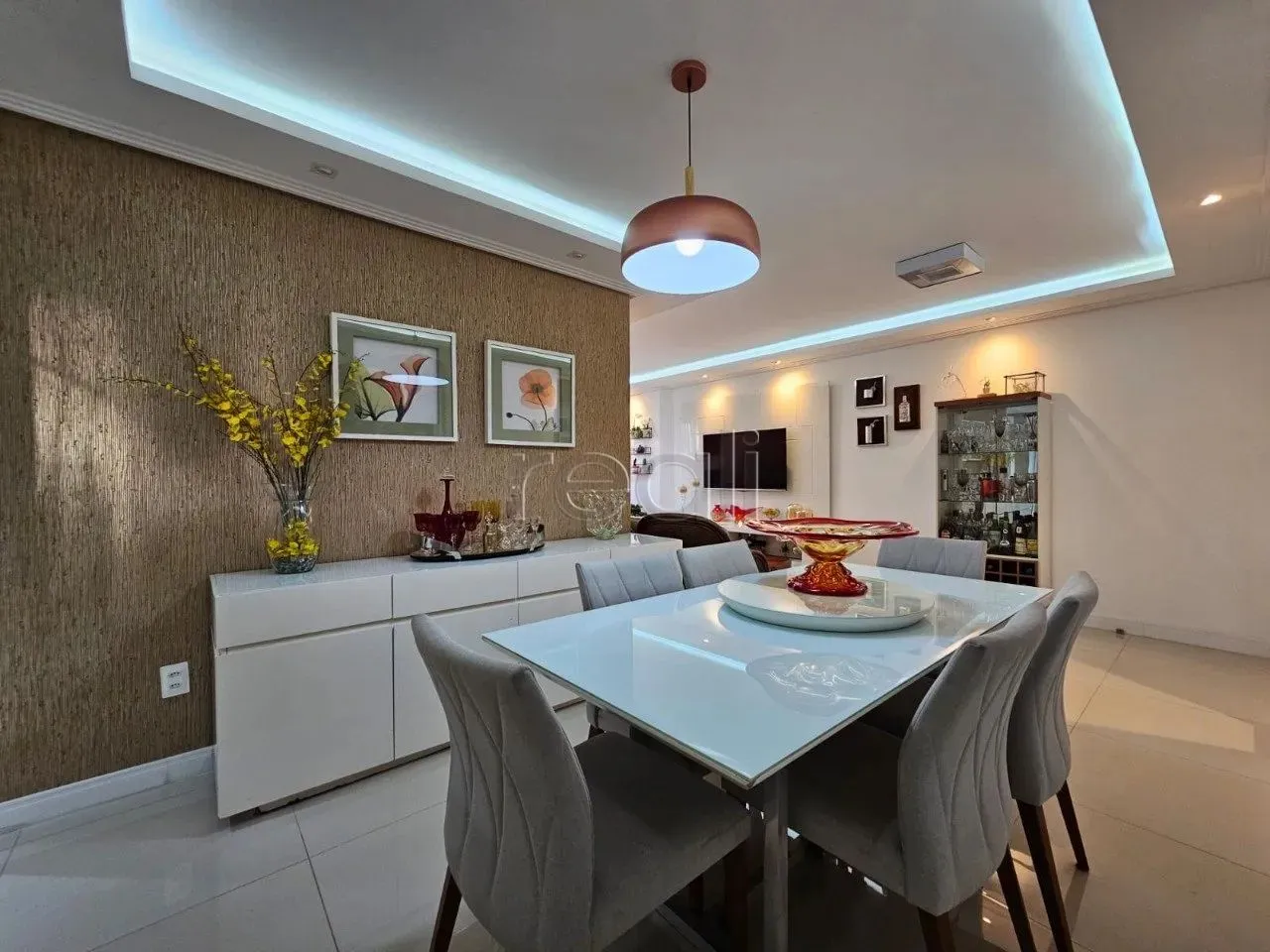 Edifício Tambaqui | Porteira Fechada | 105m² | 03 Quartos | 02 Vagas