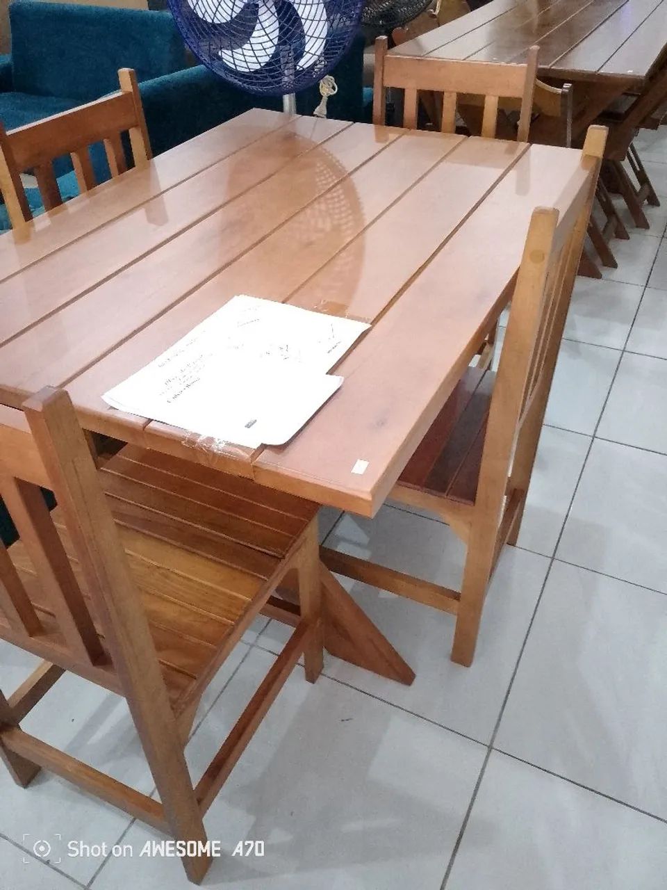 Mesa em madeira 4 lugares entrega e montagem grátis 