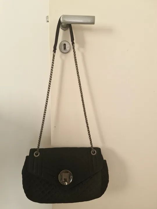 Bolsa de Ombro Preta