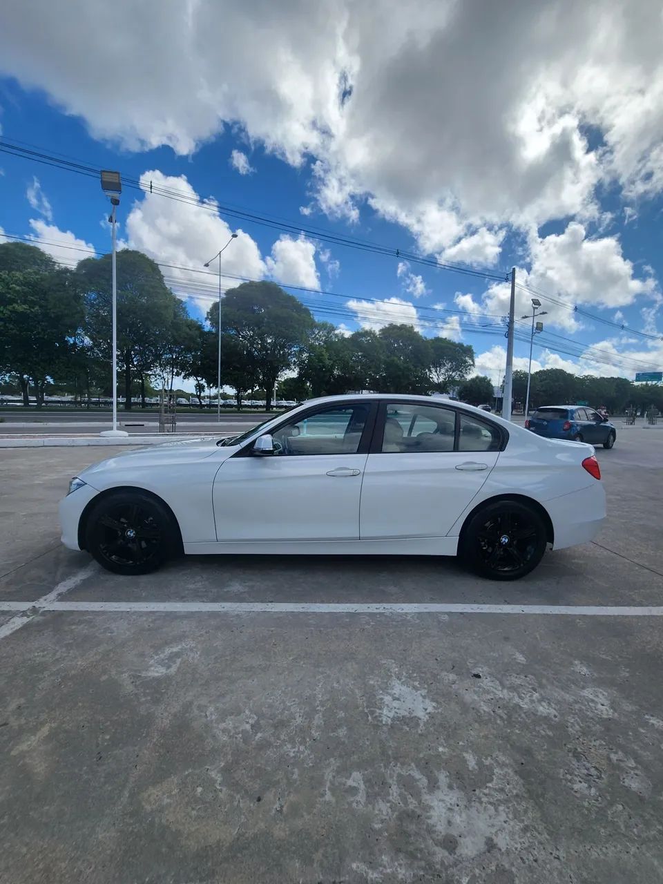 BMW 320i 2014 Sport VENDER HJ - Foto 4