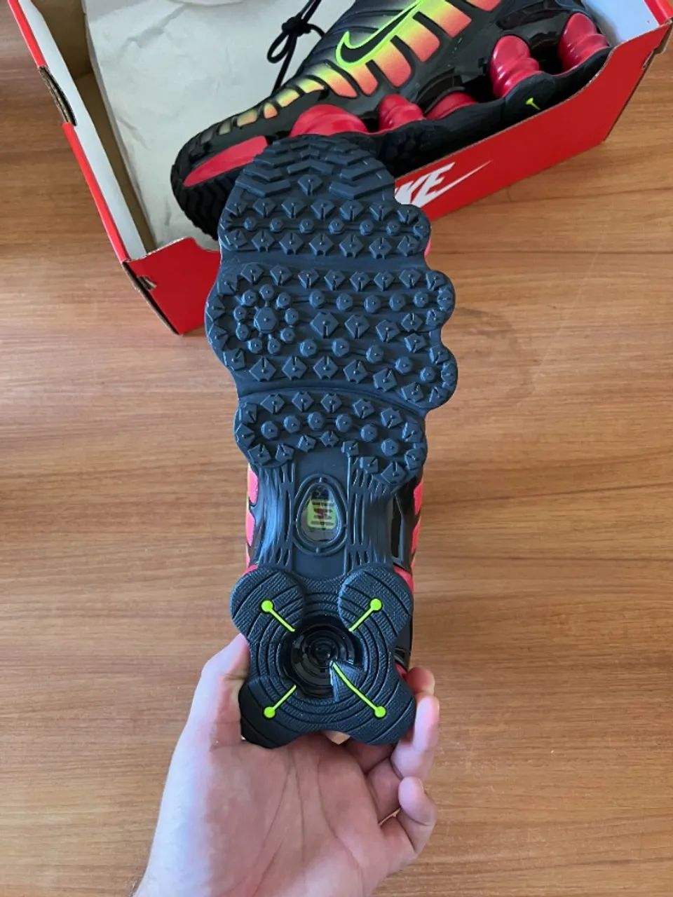 Tênis Nike Shox TL Volt Fire Red - Foto 4