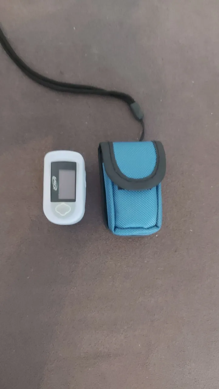 Oxímetro de Pulso de Dedo com Case