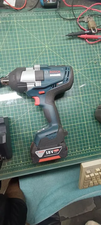 Chave de Impacto Bosch 3/4 a Bateria GDS 1050 nm H Biturbo