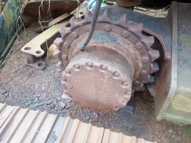 Sucata de Escavadeira Para Retirada De Peças Hidráulica Caterpillar 315c - Foto 2