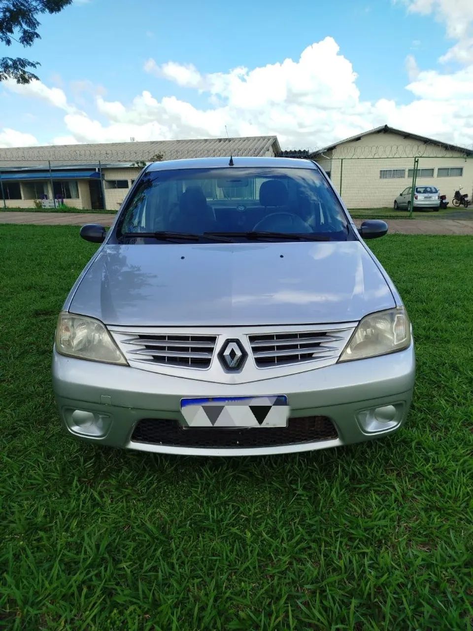 Renault Logan 1.0 16v 2008