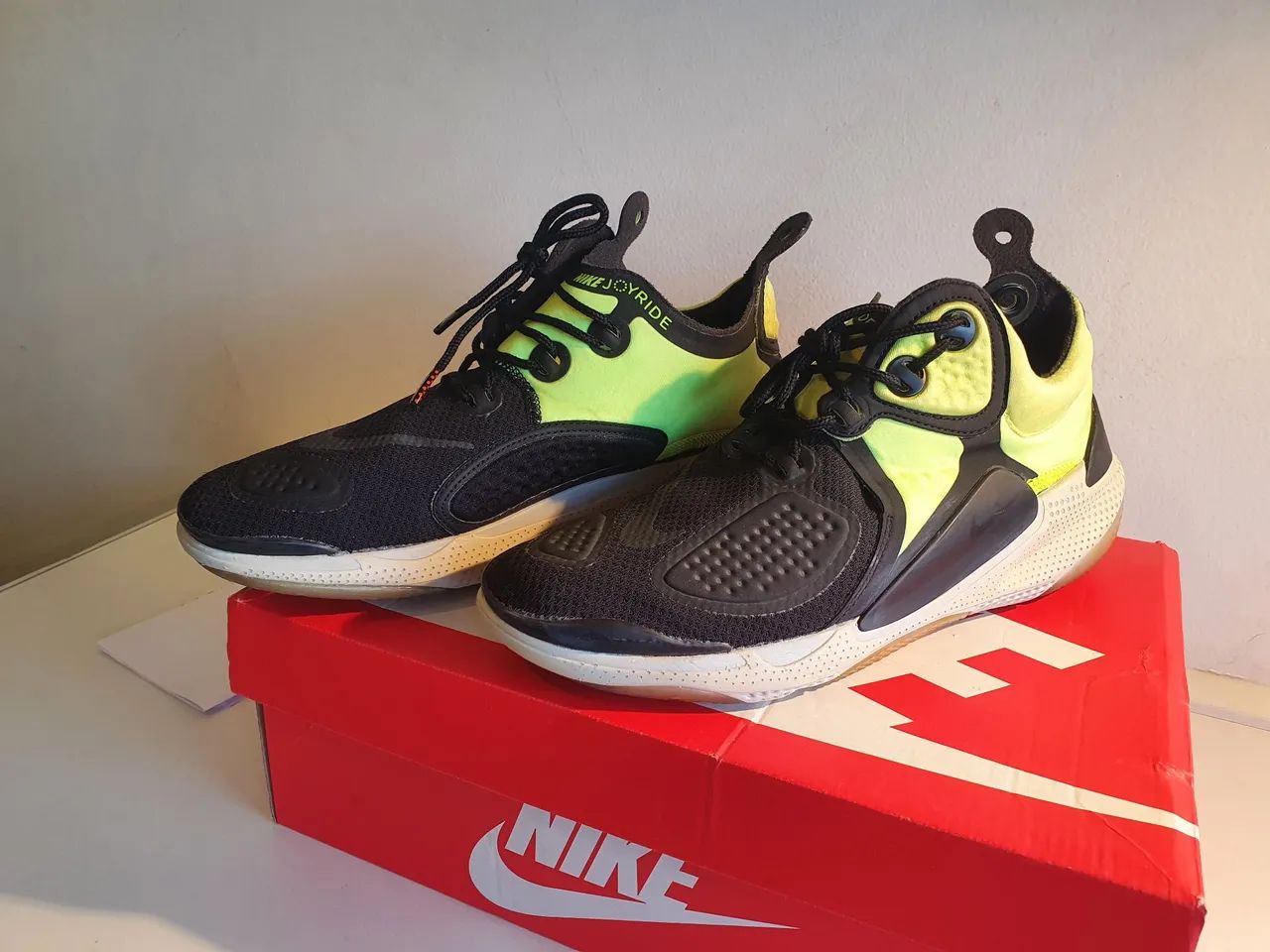 TÊNIS DE CORRIDA NIKE - COM CAIXA