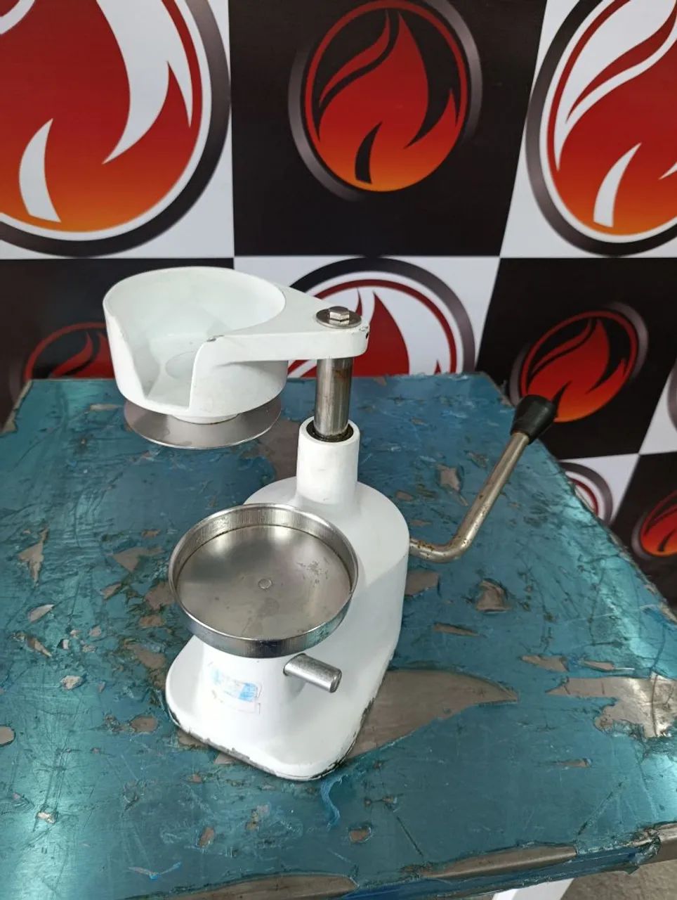 Modelador de hambúrguer manual usado funcionando perfeitamente  - Foto 3