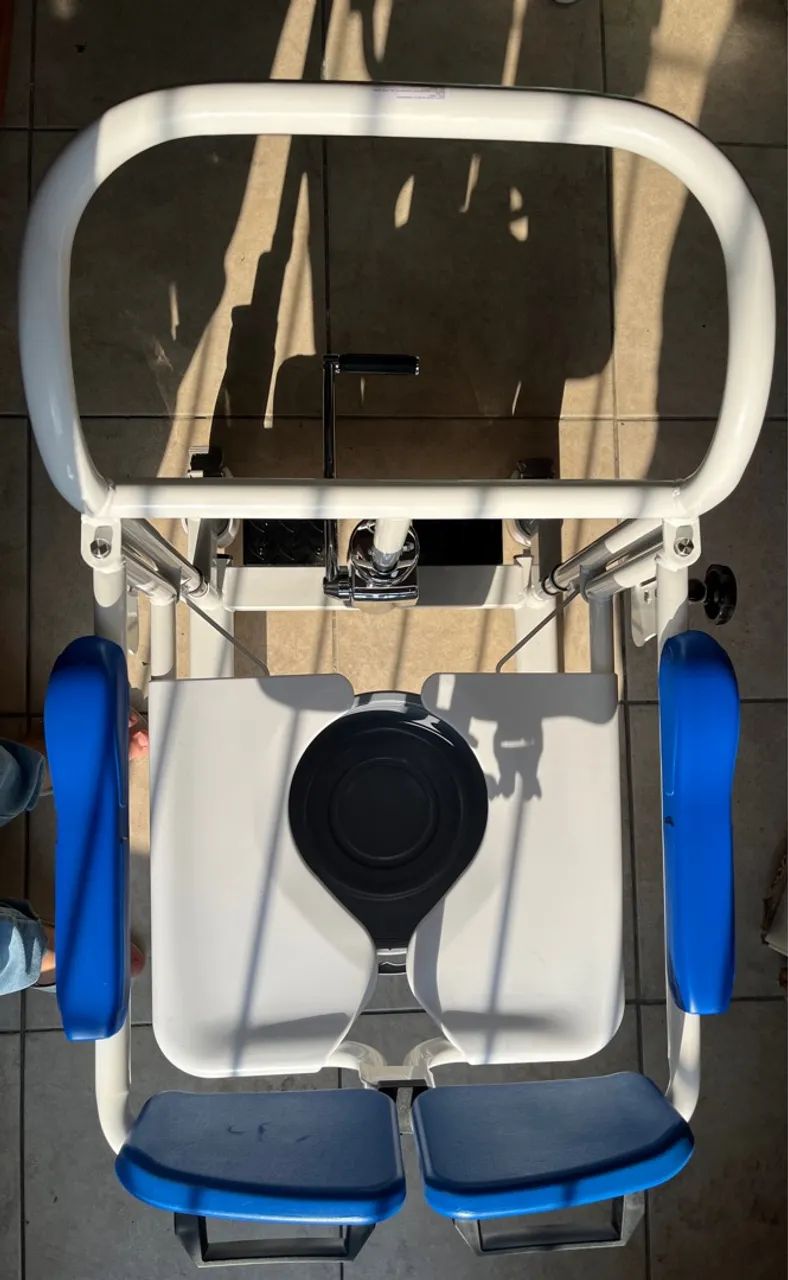 Cadeira de rodas de transferência hidráulica. - Foto 2