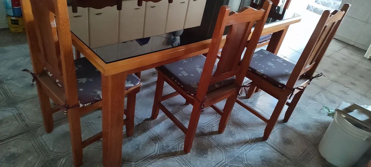 Mesa de Jantar com 6 Cadeiras - Foto 5