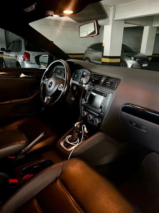 Jetta Confortline 2.0 T. Flex 8v 4p Trip. (Teto Solar) - Foto 2