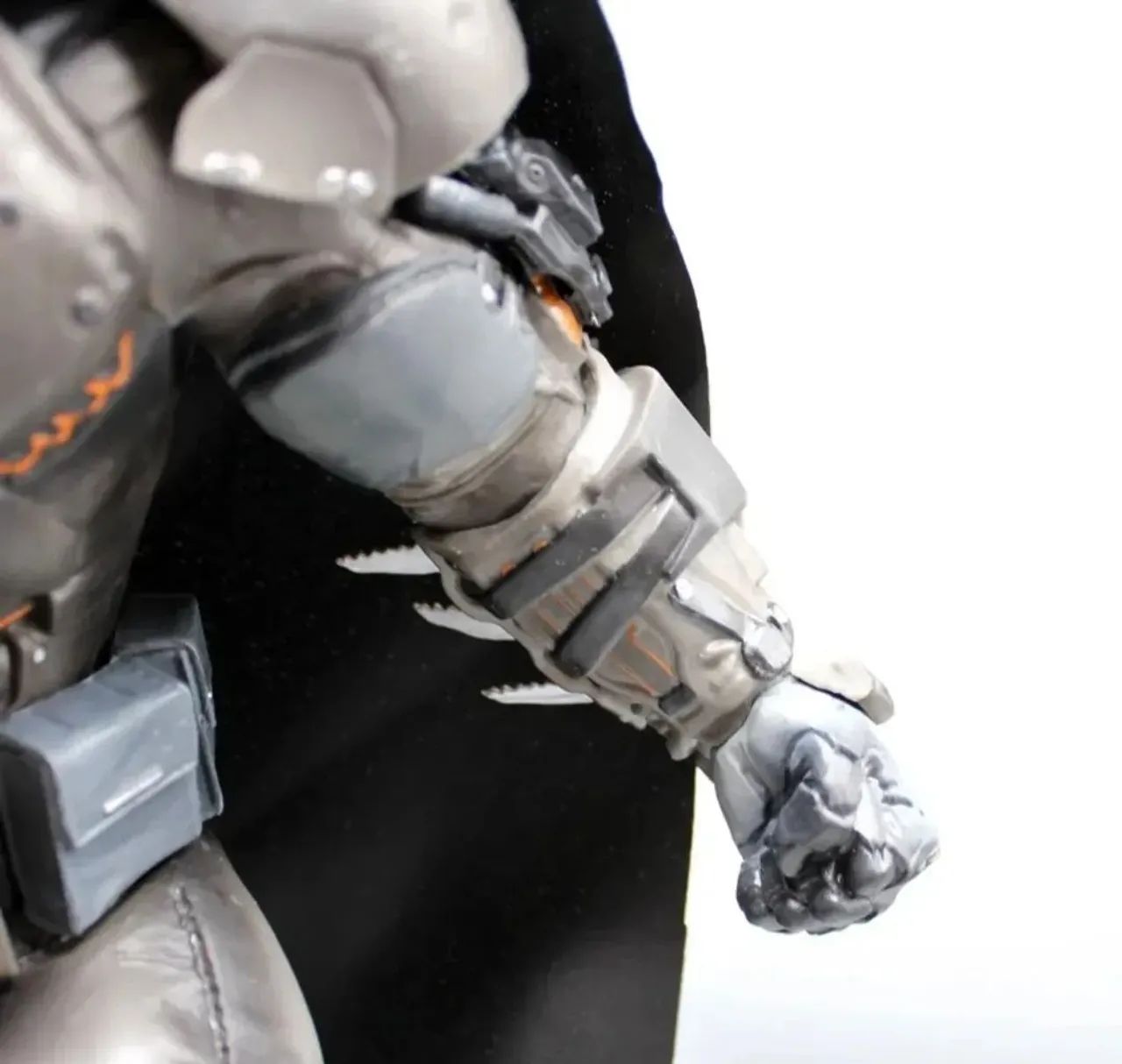 FIGURE ACTION BONECO BATMAN LIGA DA JUSTIÇA DC COMICS BLINDADO 44 CM COLECIONÁVEL  - Foto 2