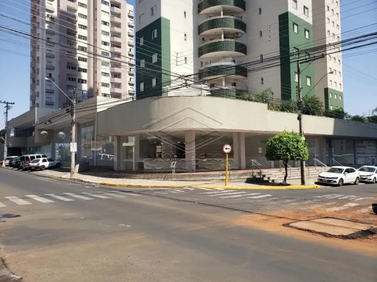 SALAS COMERCIAIS NO ARTE BRASIL