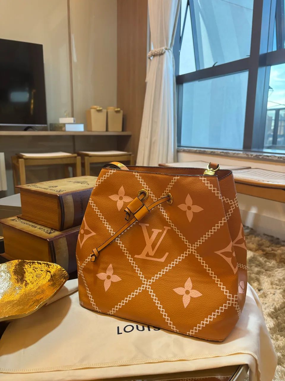 Bolsa Louis Vuitton - Foto 4