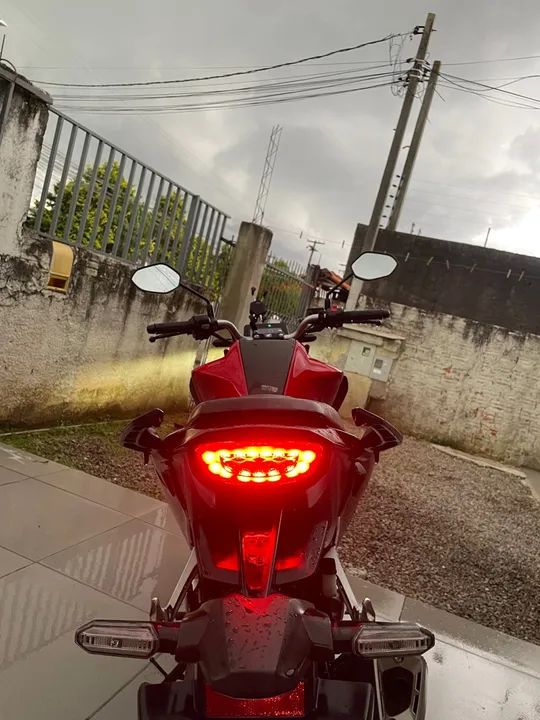 Honda CB 300F 2023 - Foto 3