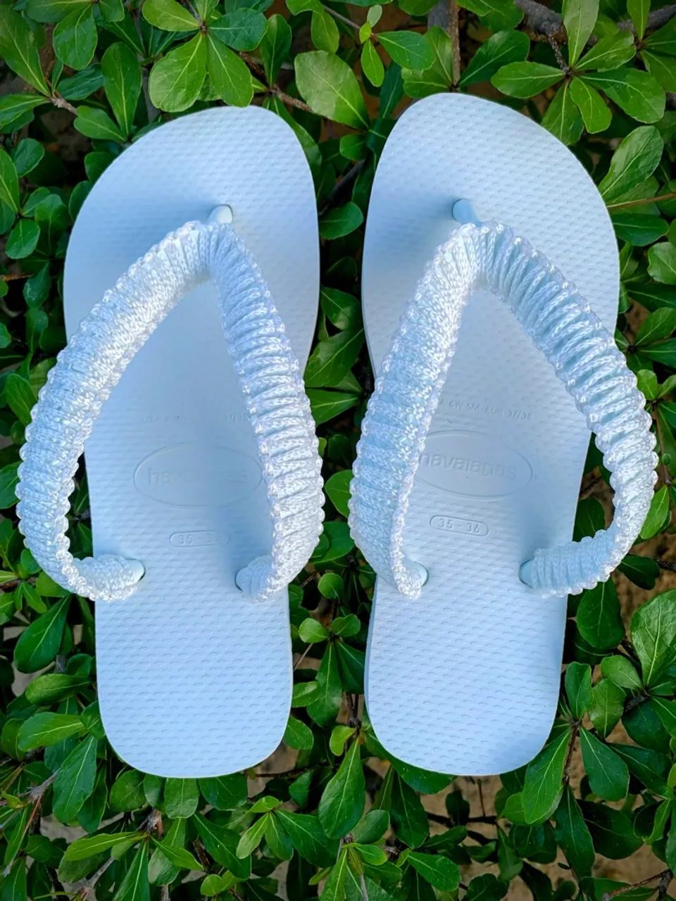 Havaianas brancas com tiras trançadas - Foto 6