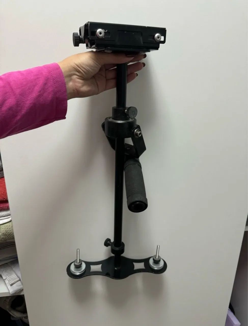 Estabilizador de Câmera Profissional - Muito Novo - Foto 2