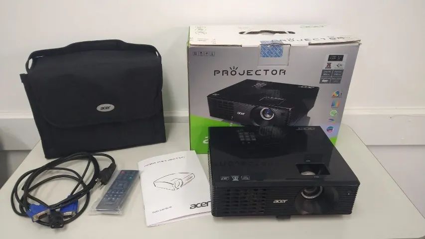 Projetor Acer preto completo