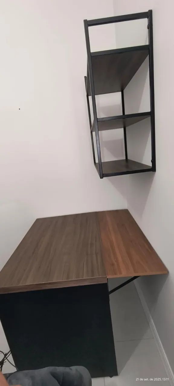 Conjunto Escritório mesa, armario aéreo e cadeira - Foto 2