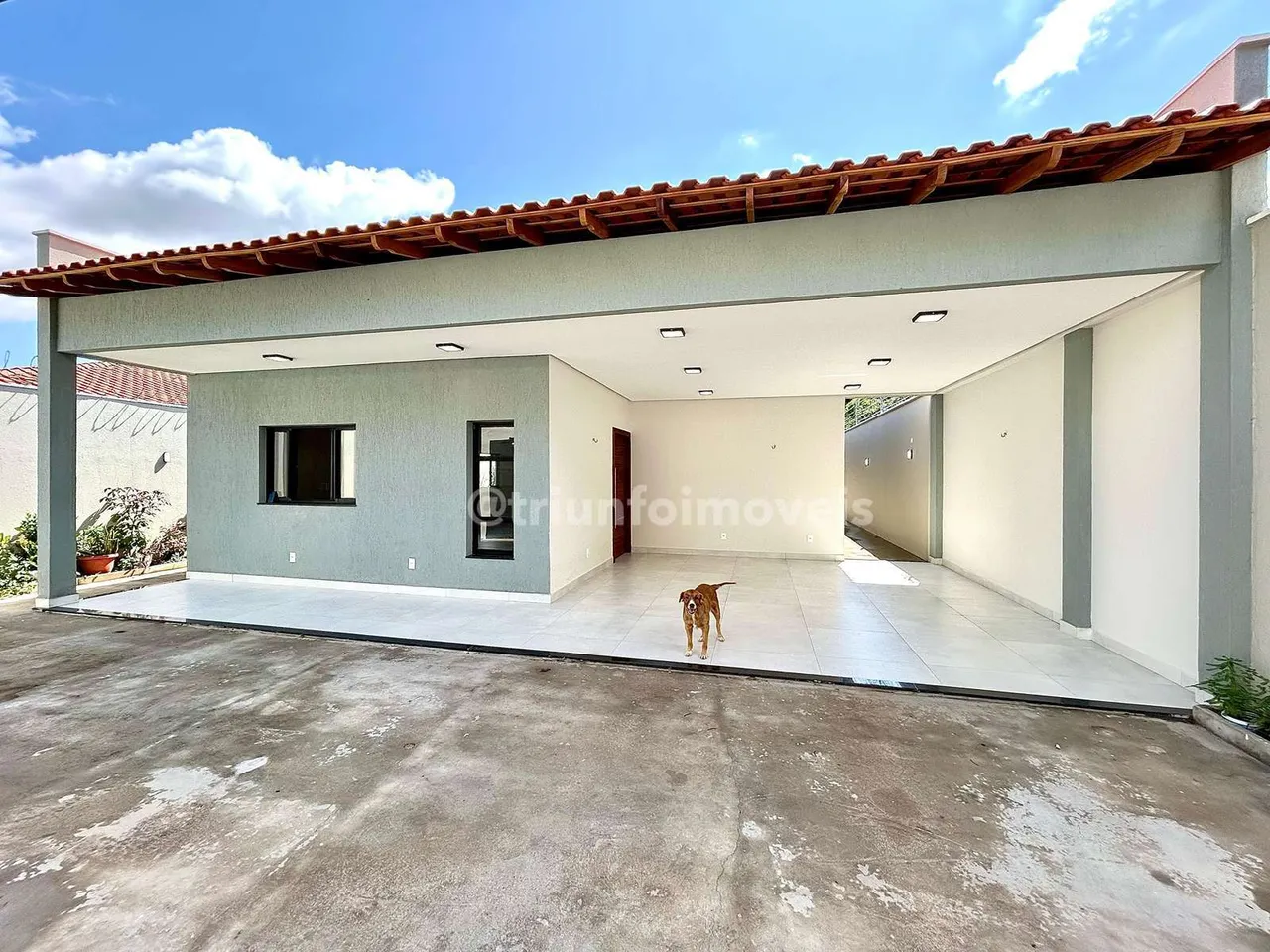 Casa a venda no Bairro de Fátima com 3 Suítes TR213553 THE -MLN2KQ