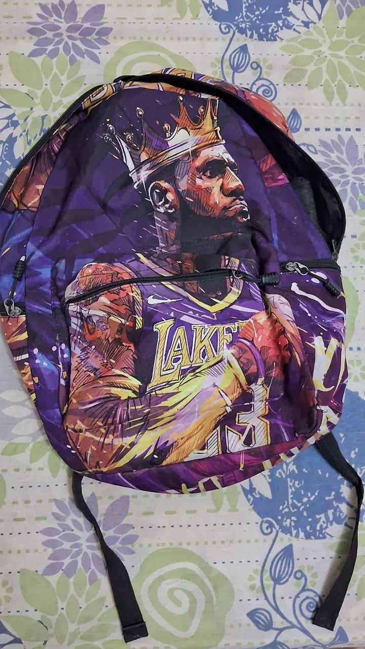 Mochila Lakers e lancheira termica LeBron James