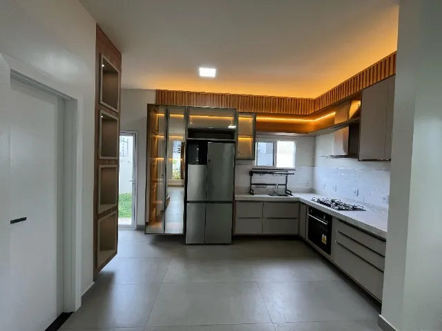 Casa Duplex 3 Quartos - Condomínio Fechado - Caçari