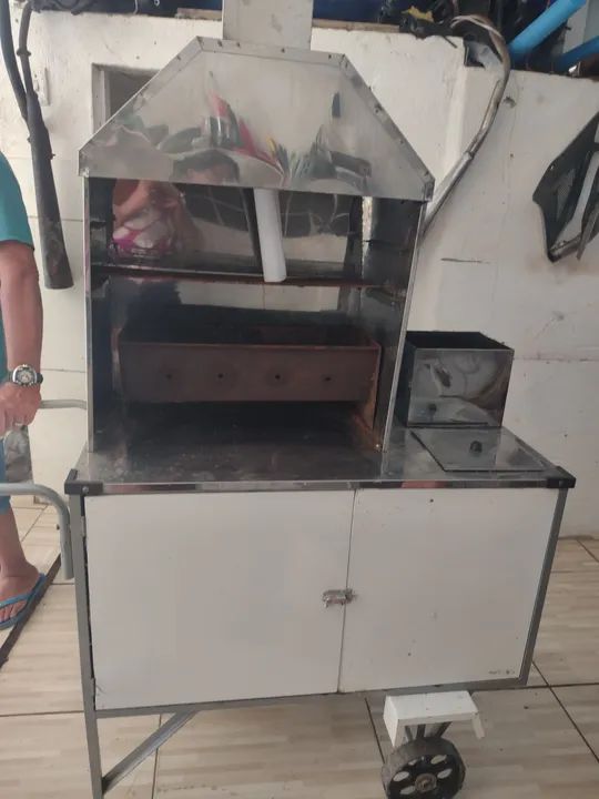 Churrasqueira de Aço Inox - Ideal para seu Negócio!
