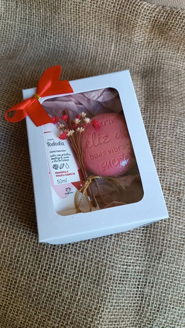Kit Presente: Sabonete + Creme para Mãos - Felicidade e Sorte!