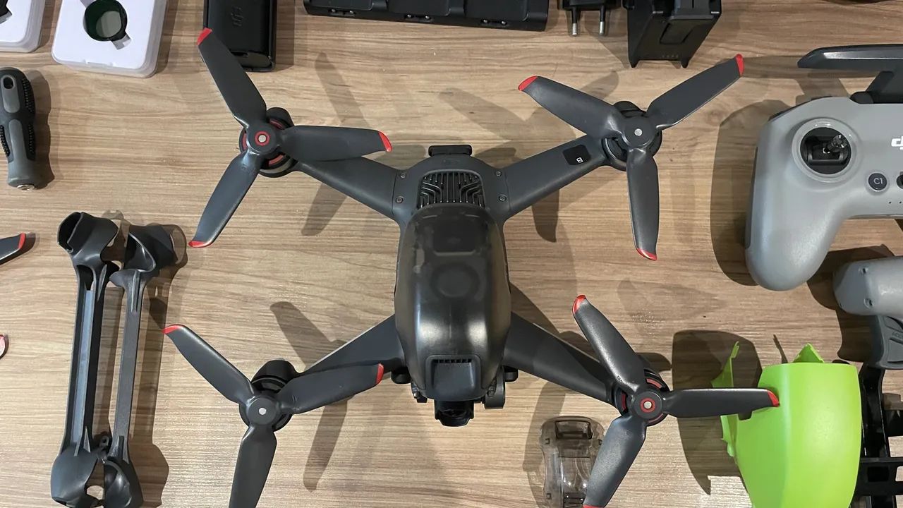 Drone Dji Fpv- Oculos Dji- 2 Controles - 3 Baterias- Acessórios  - Foto 4