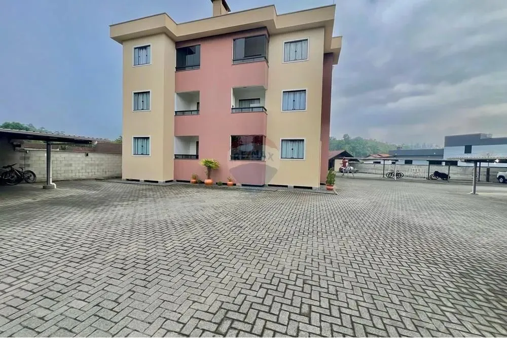 APARTAMENTO EM POMERODE