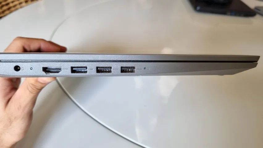 Notebook Lenovo IdeaPad S145 / Intel Core i3 8130U / 15,6" / 4GB RAM / SSD / Windows 11 - Foto 5