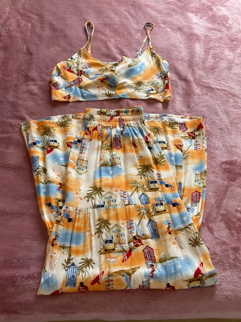 Conjunto saia longa e cropped