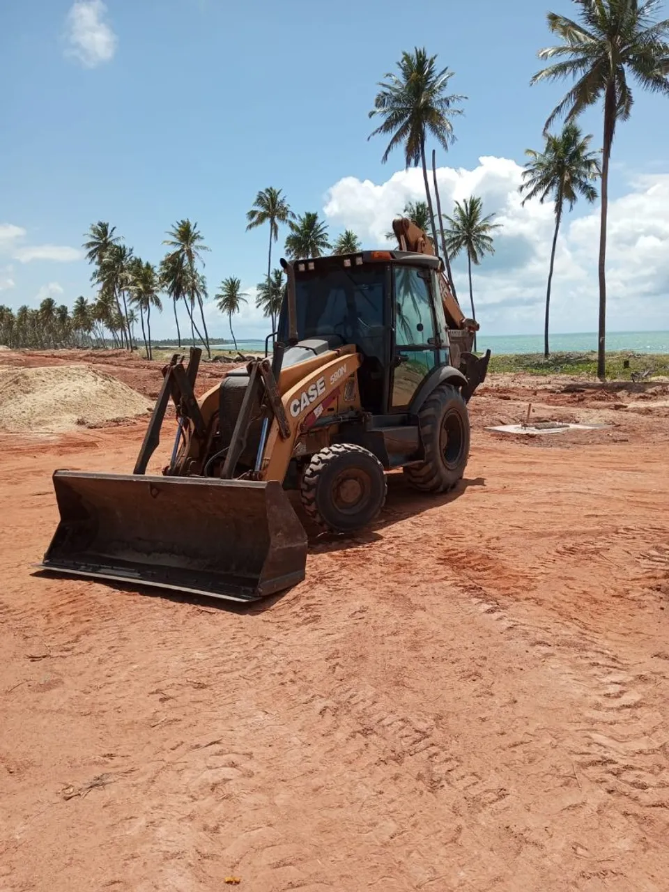 Retroescavadeira  CASE 580N
