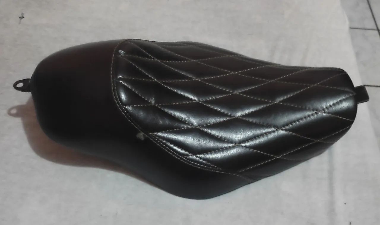 Banco Solo Harley Davidson XL 883 R Pedrinho Bancos 