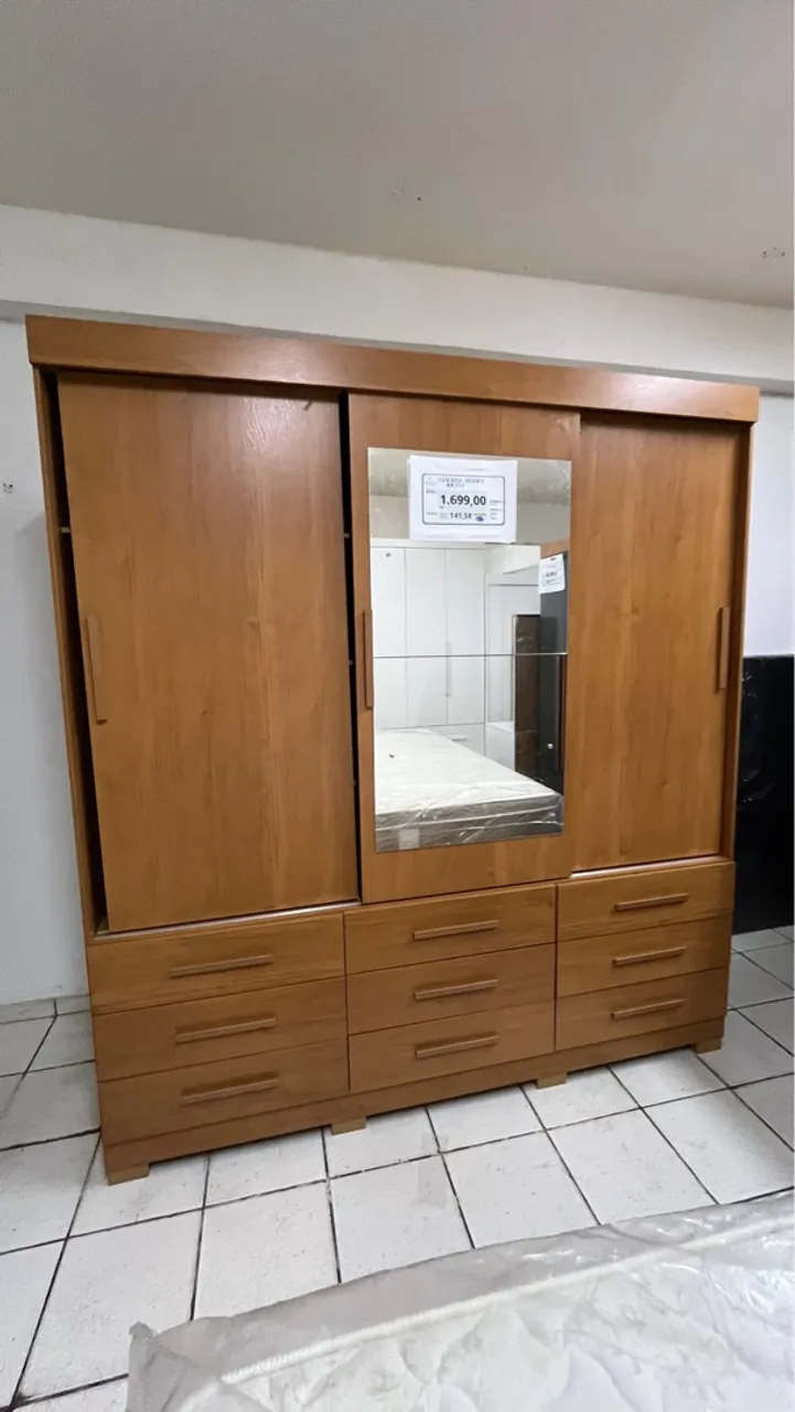 Guarda-roupa + Montagem