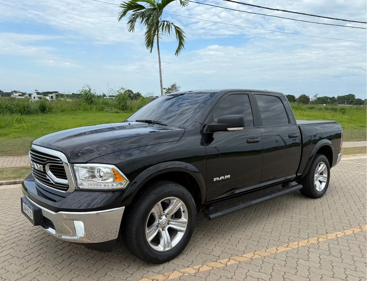 RAM CLASSIC LARAMIE 5.7 4x4 AUT. 2023