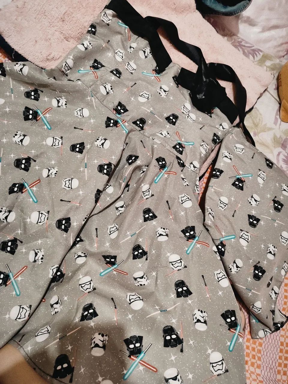 Vestido Star Wars  e Tanjiro (faço troca)