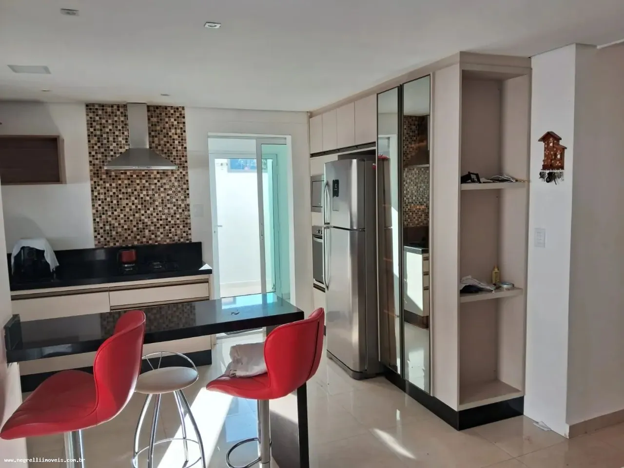 Casa para Locação em Mogi das Cruzes, Mogi Moderno, 3 dormitórios, 3 suítes, 4 banheiros,