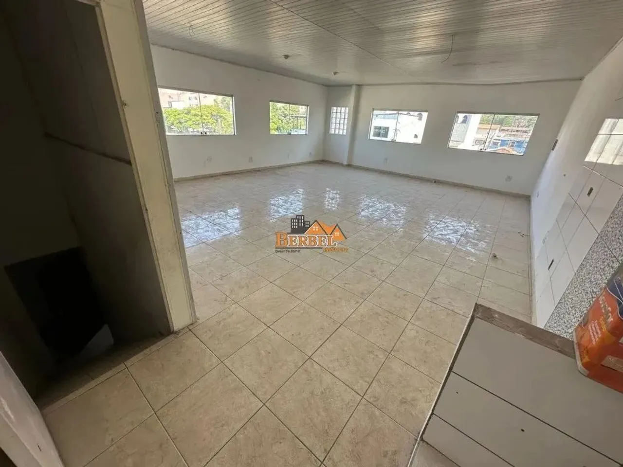 Sala Comercial para Locação no bairro Artur Alvim na Rua do Metrô