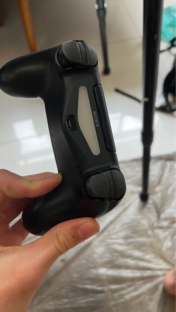 Controle Dualshock PS4 ORIGINAL - Preto - Foto 2