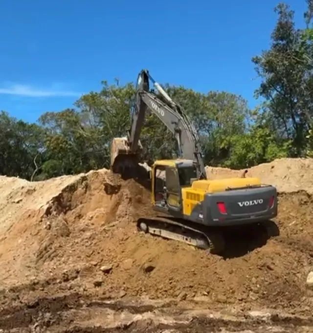 Escavadeira Volvo 2023 EC210 Nova Operacional - Foto 3