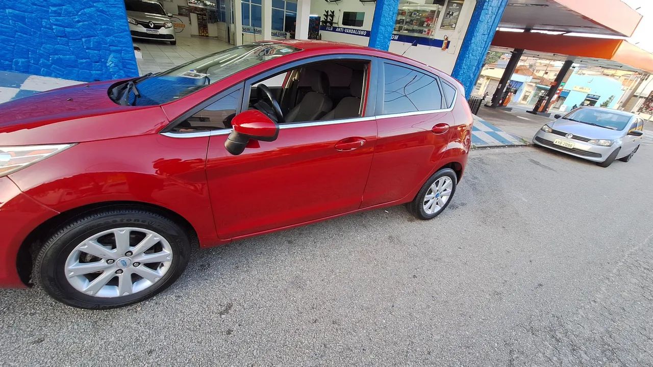 Fiesta 2013 bx kmR$ 31899 - Foto 5