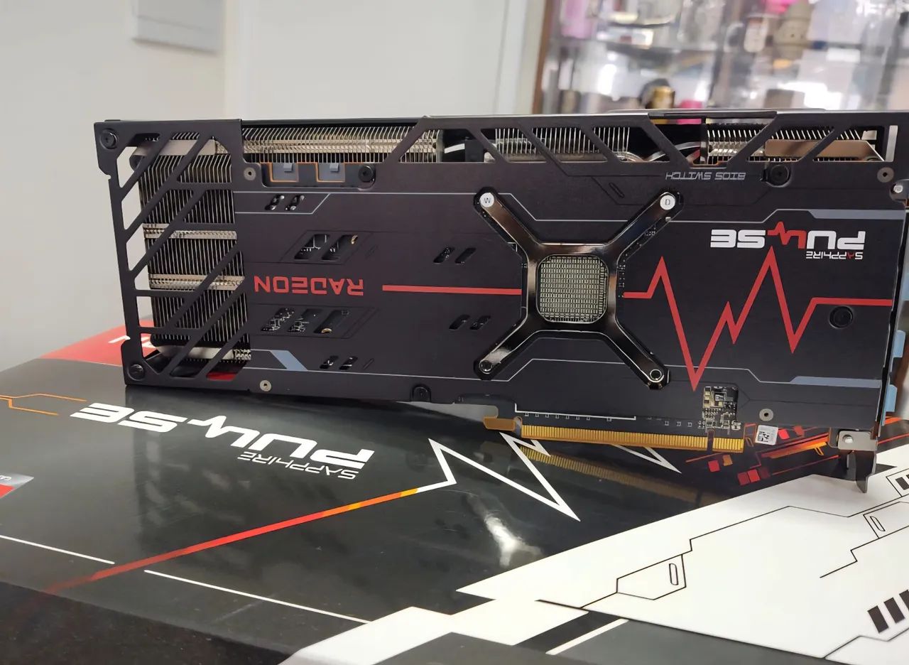 AMD RX 6800 Saphire Pulse 16GB - Foto 2
