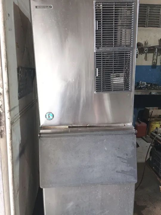 Máquina de gelo hoshizaki