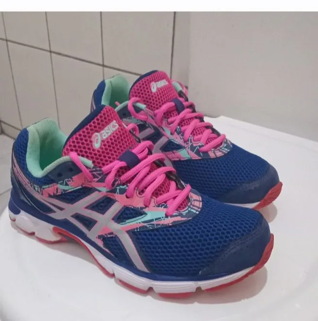 tênis asics excite 4a/ num 38/ lindo/ clássico/ em ótimo estado