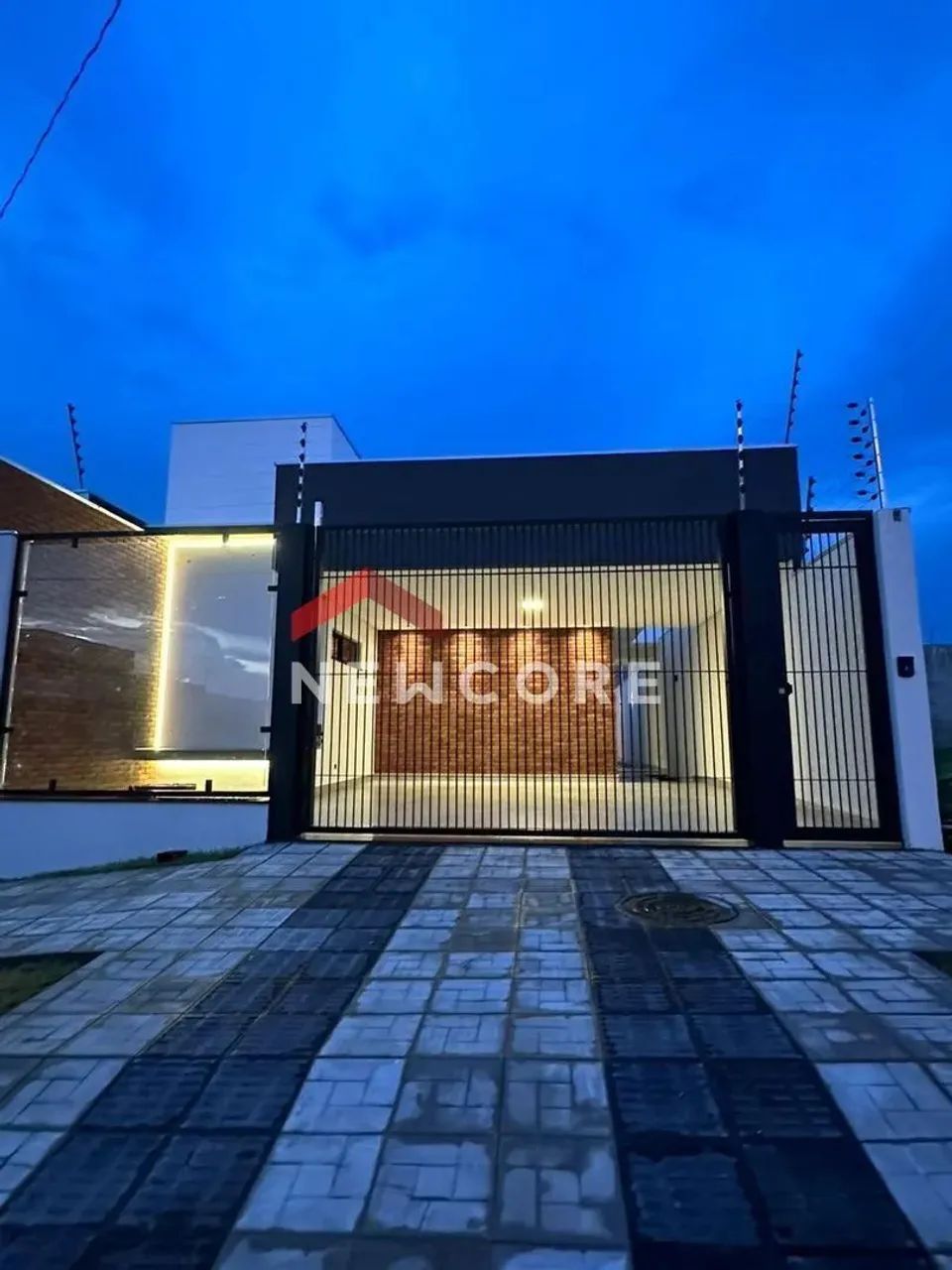 Casa em Rua Pioneiro Jones Sales Pontes - Jardim Munique - Maringá/PR - Foto 3