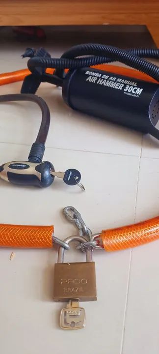 R$150,00 2 Trancas e Bomba de ar. - Foto 3