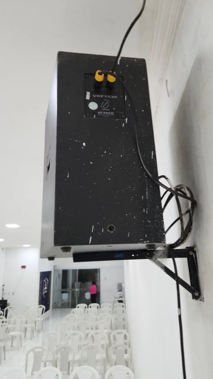 Vendo 2 Caixas Passivas VRF 1530 - Foto 5
