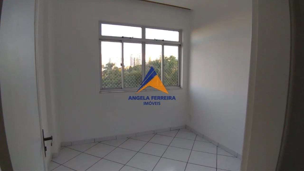 Vendo apartamento com 2 quartos, DCE e elevadores na rua da Bahia - Centro de BH - Foto 2