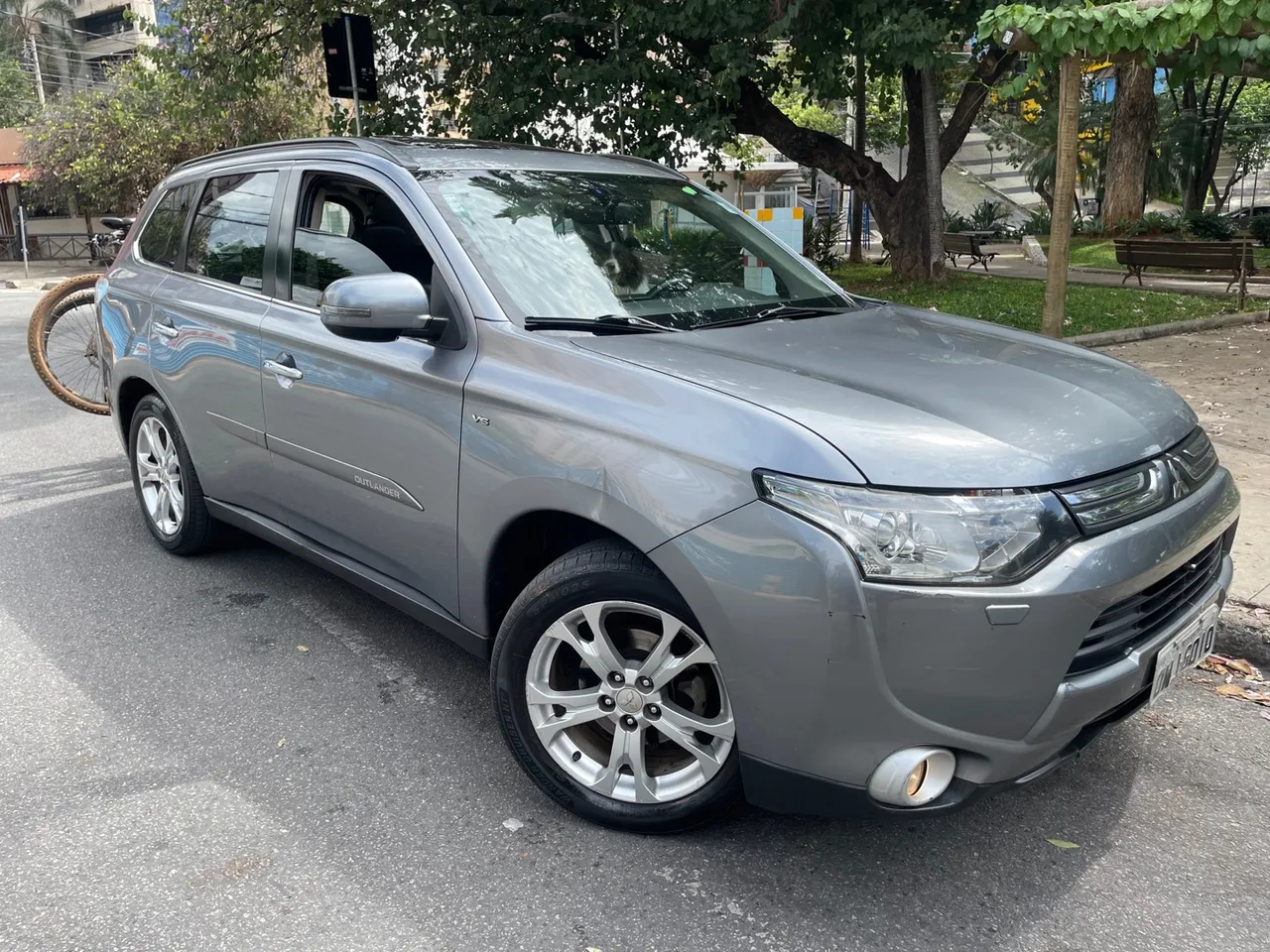 Outlander 3.0 GT